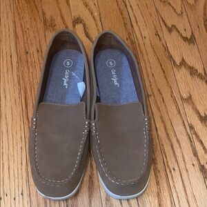 Cat & Jack Casual Brown Loafers size 5, worn once